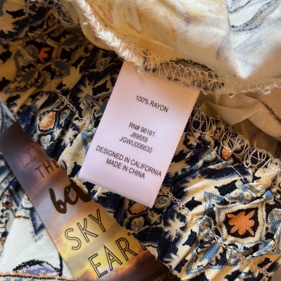 Women’s Size Small BEBOP Boho Floral pull on shorts - Picture 11 of 11